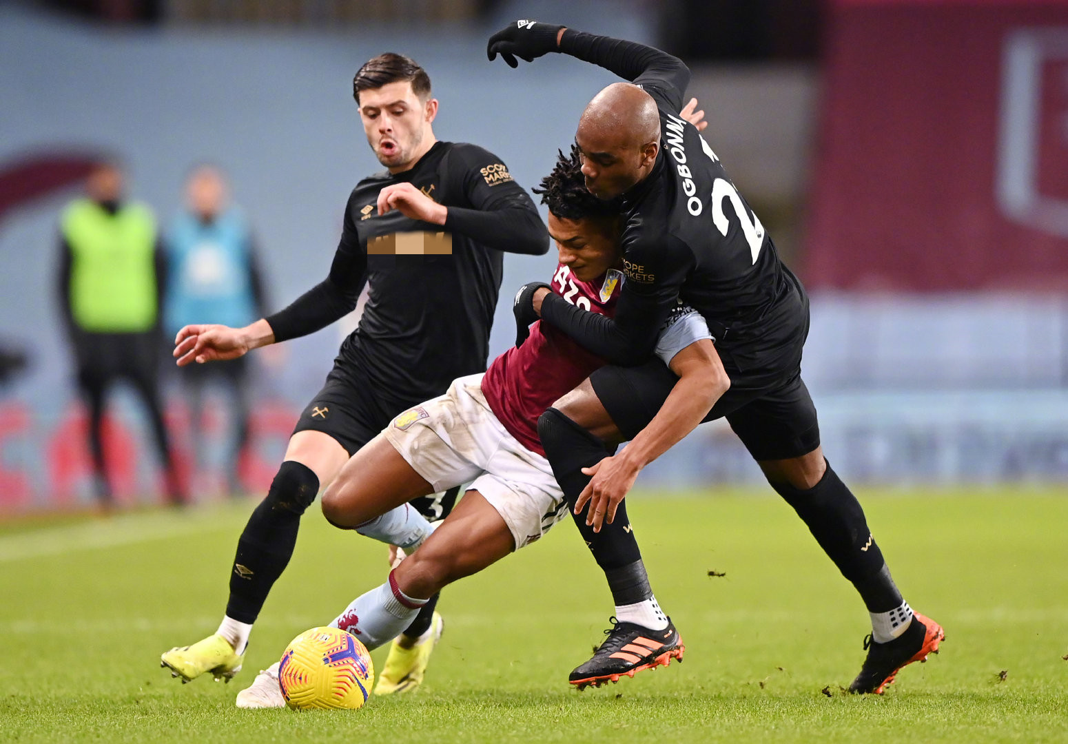 赛场上除了 赛场上除了